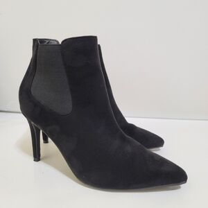 14TH & UNION Chelsea Suede Ankle Boot 8 Black